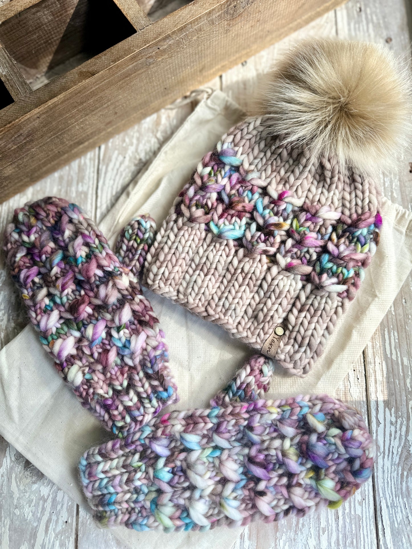 Merino wool knit hat and mitten set