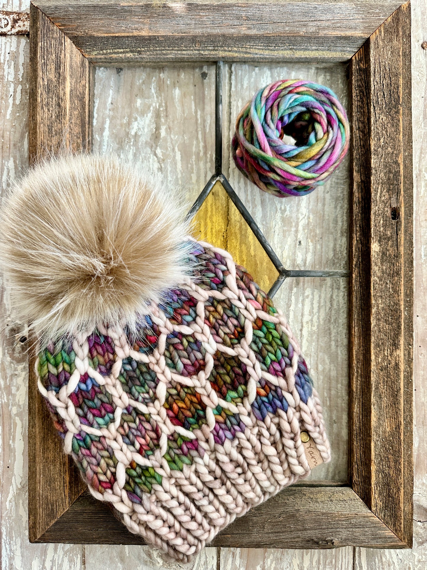 Merino wool knit hat with faux fur Pom