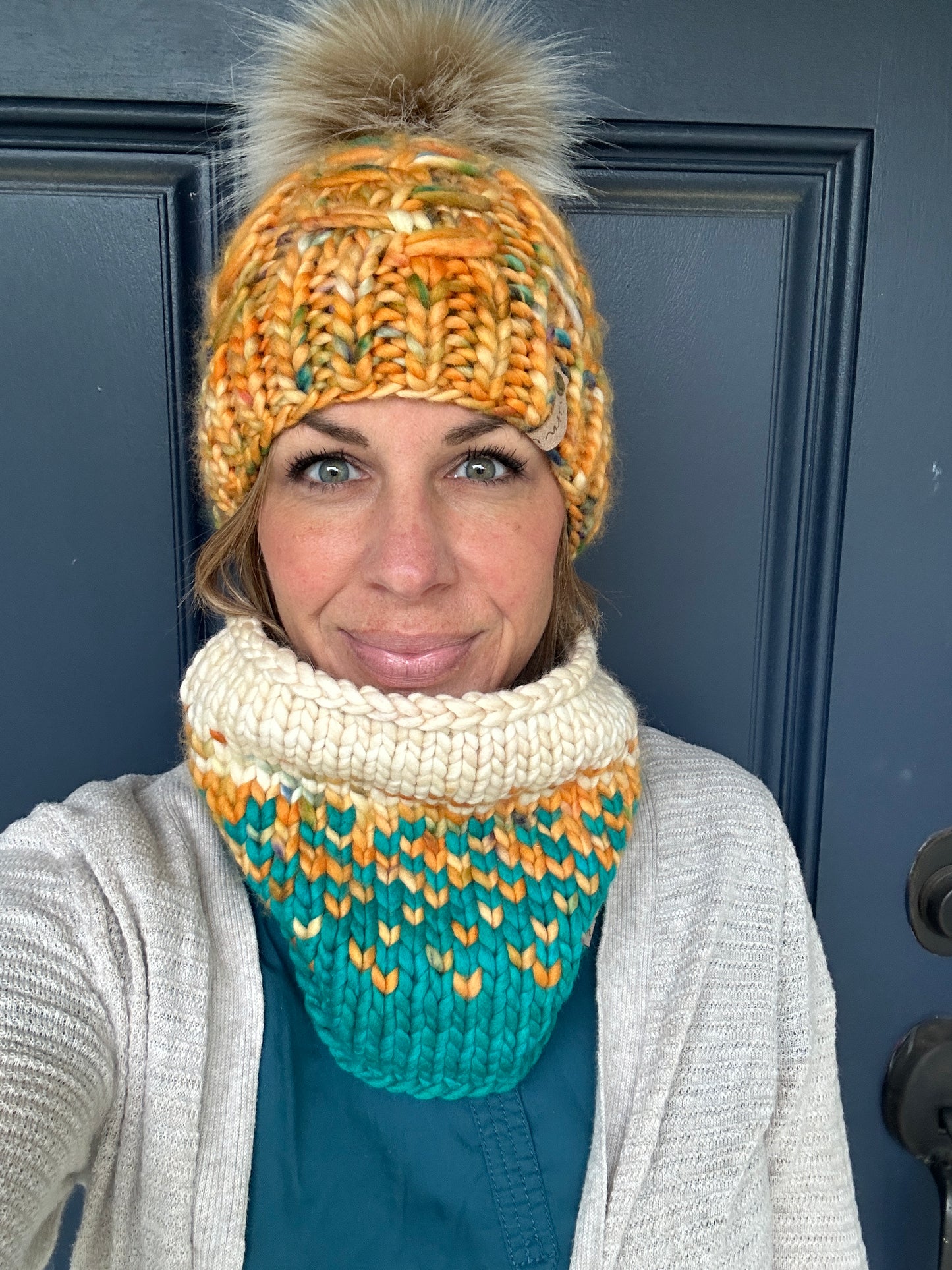 Merino wool knit cowl