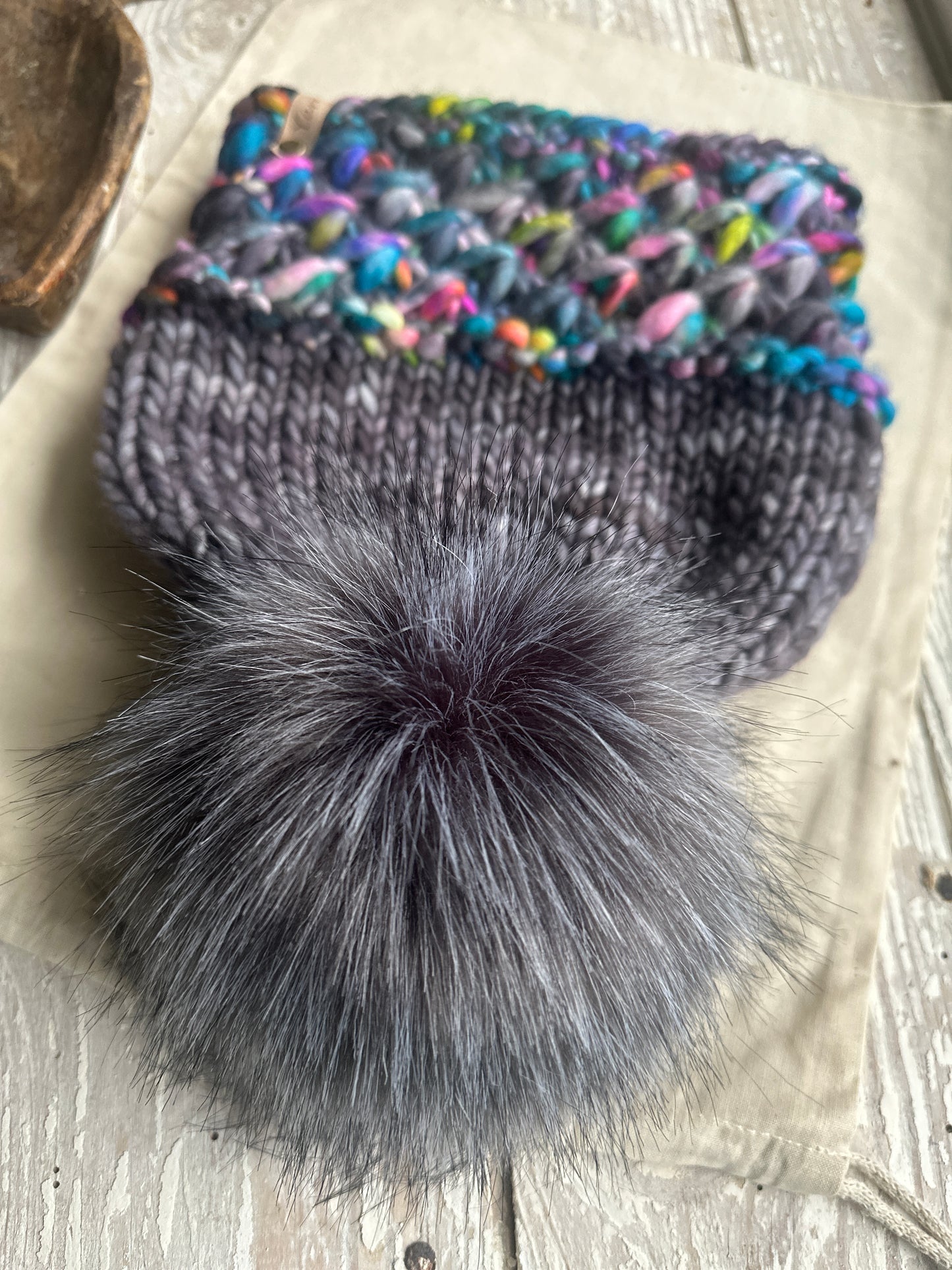 Merino wool knit hat with faux fur Pom