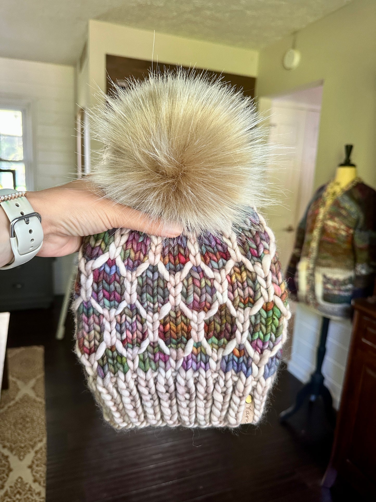 Merino wool knit hat with faux fur Pom