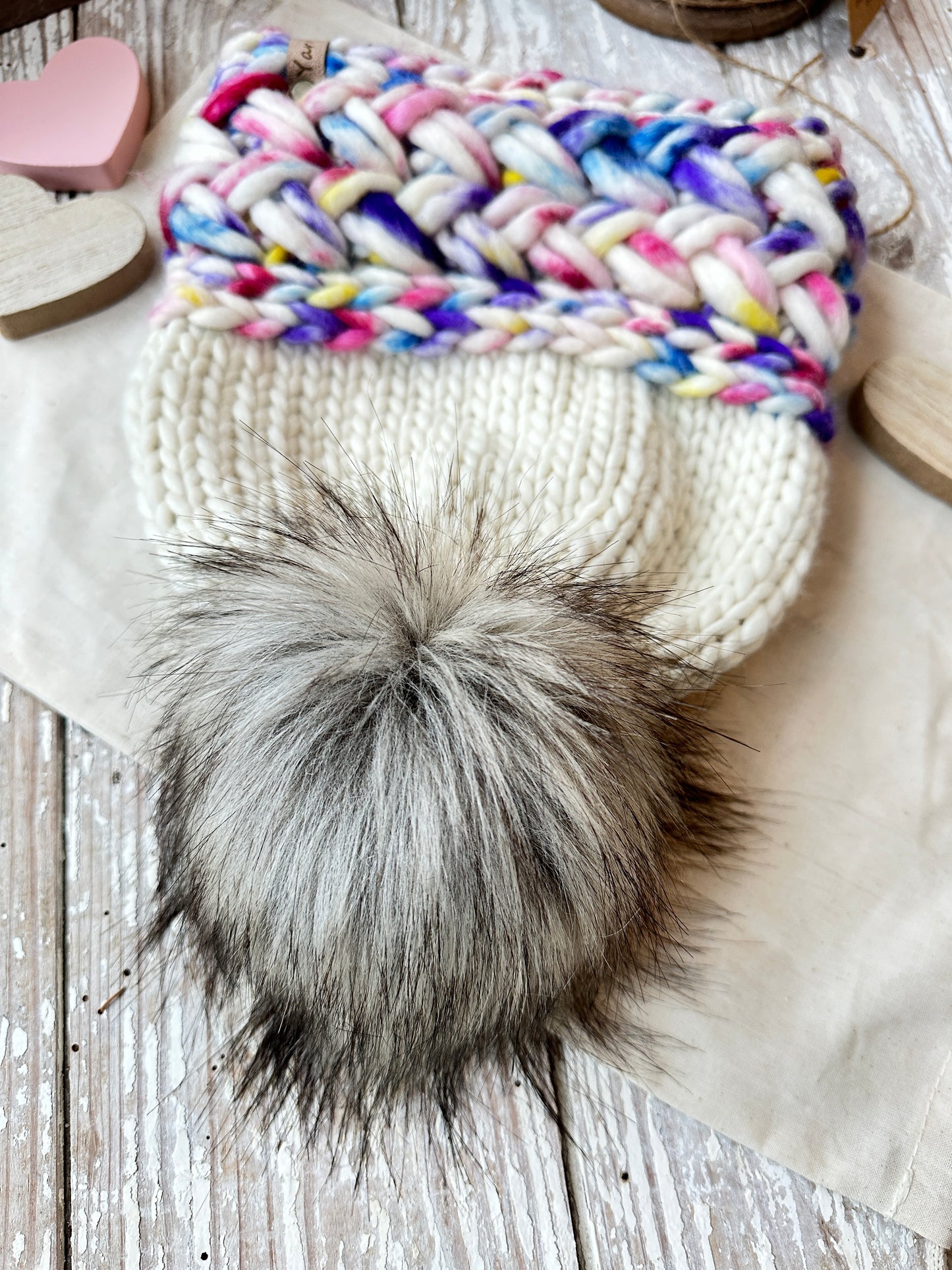 Merino wool knit hat with faux fur Pom