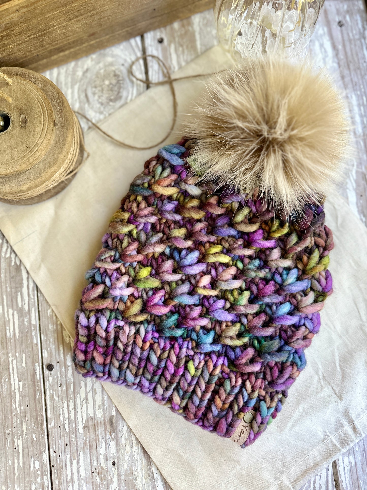 Merino wool knit hat with faux fur Pom