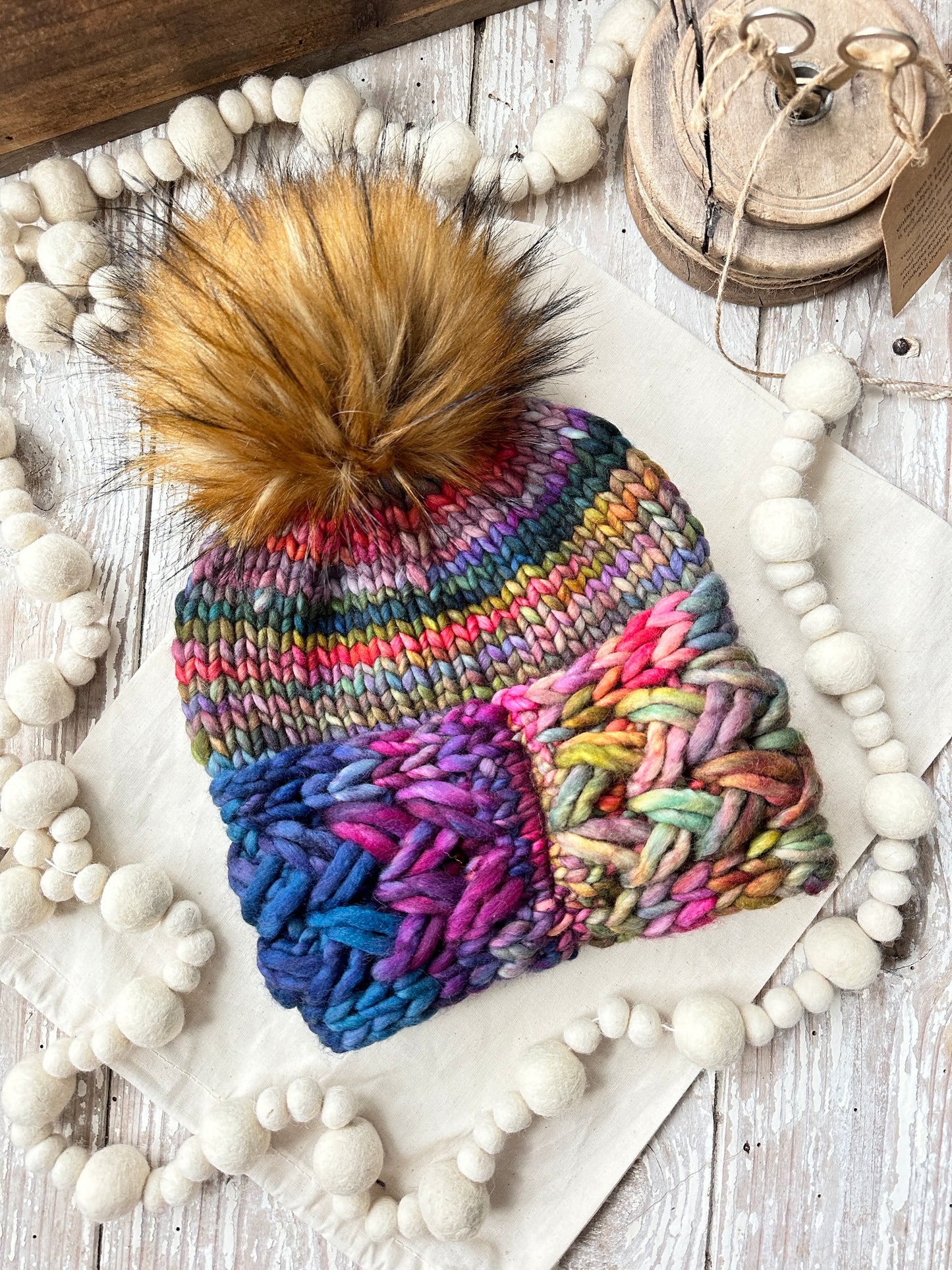 Merino wool knit hat with faux fur Pom