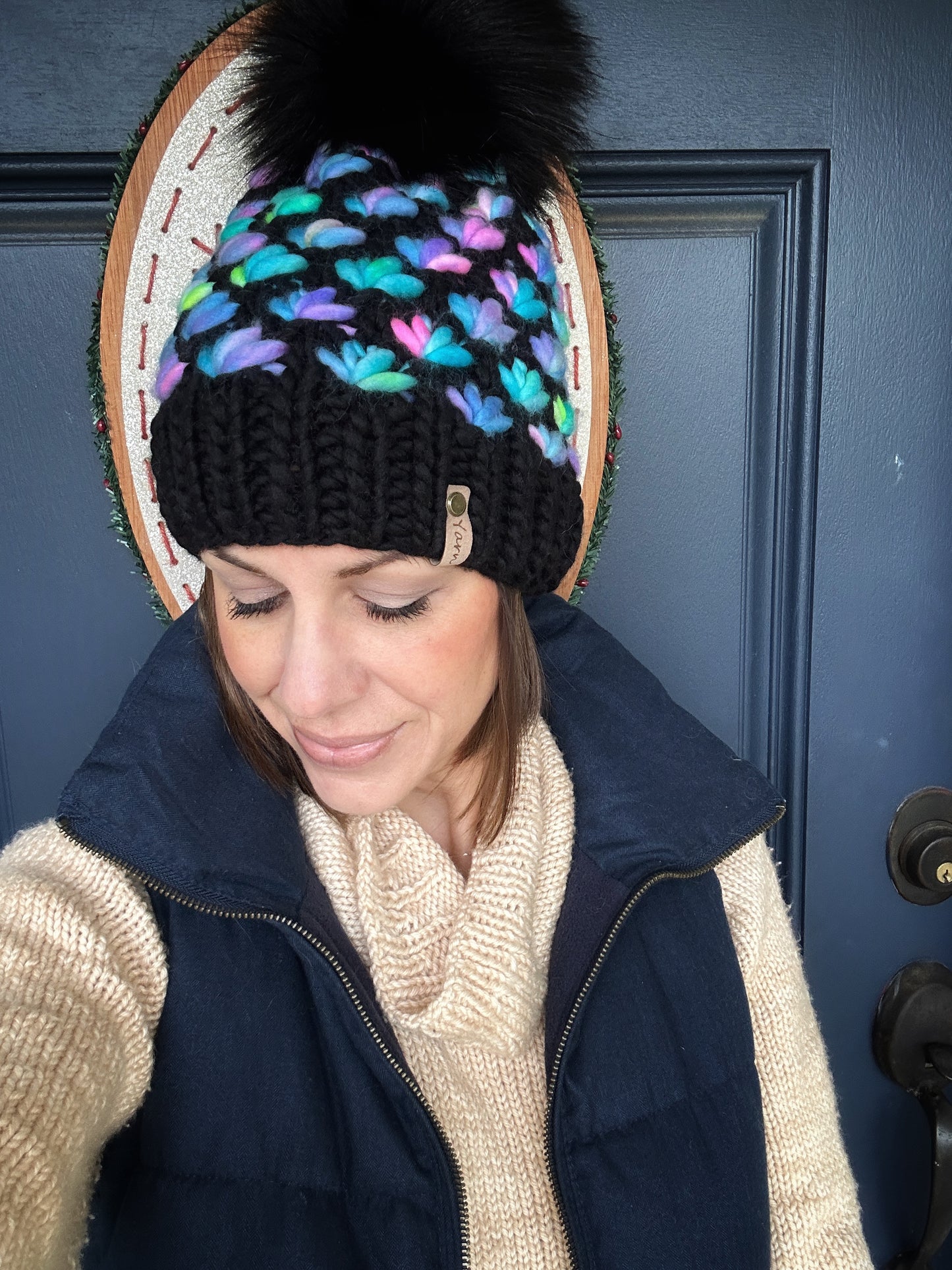 Merino wool knit hat with faux fur Pom