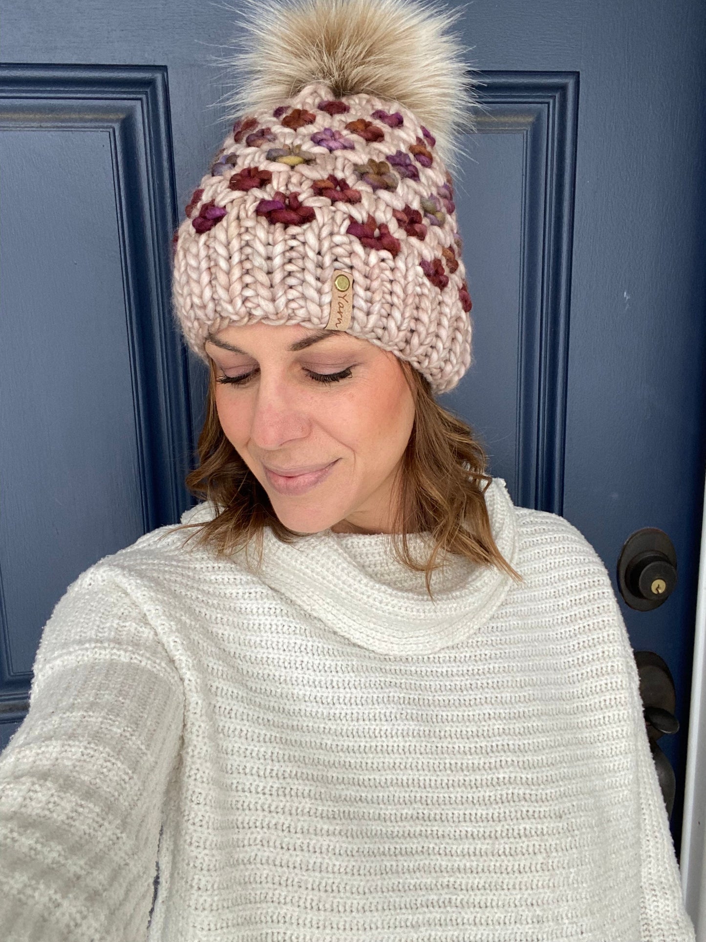 Merino wool knit hat with faux fur Pom