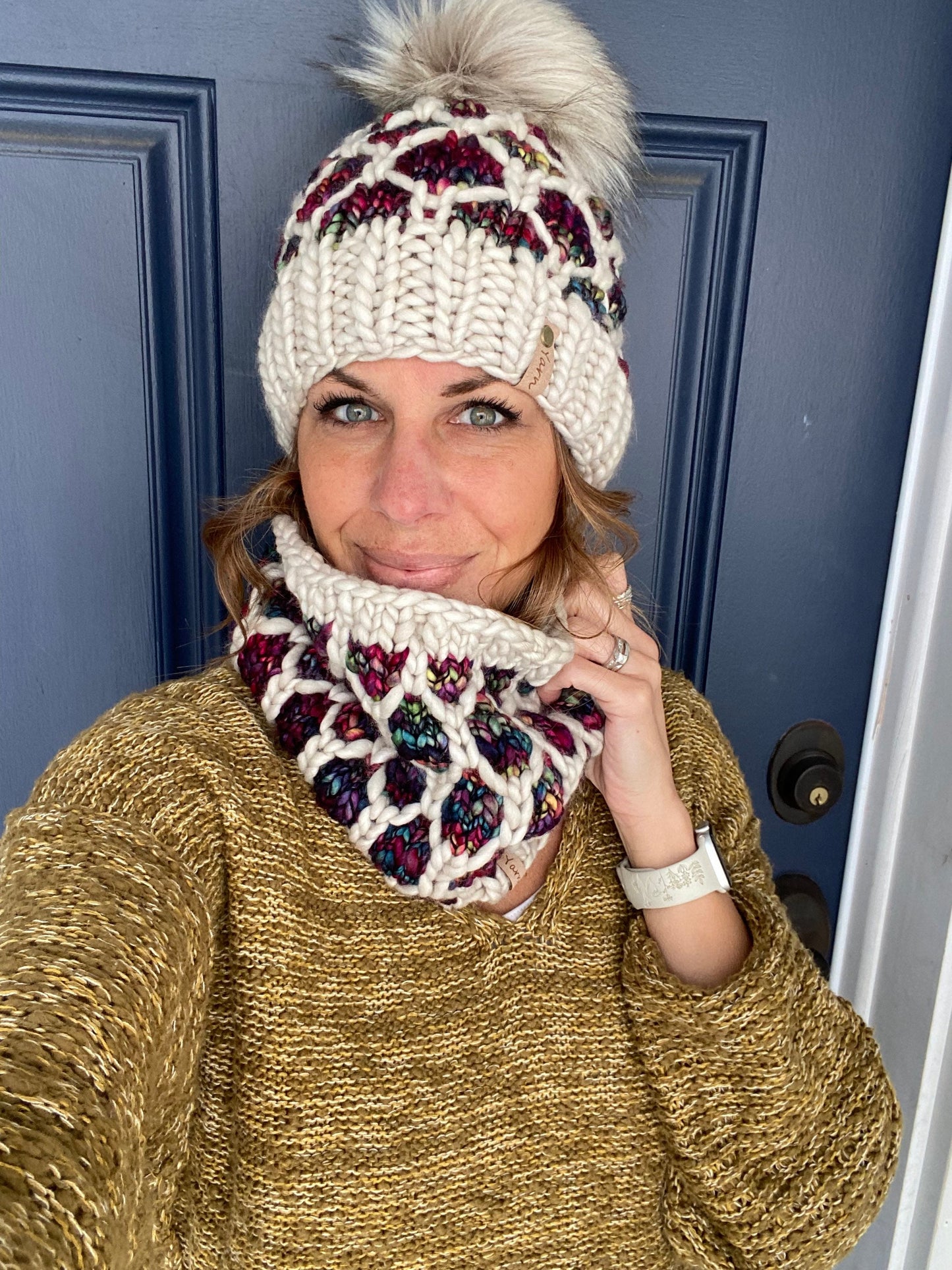 Merino wool knit cowl